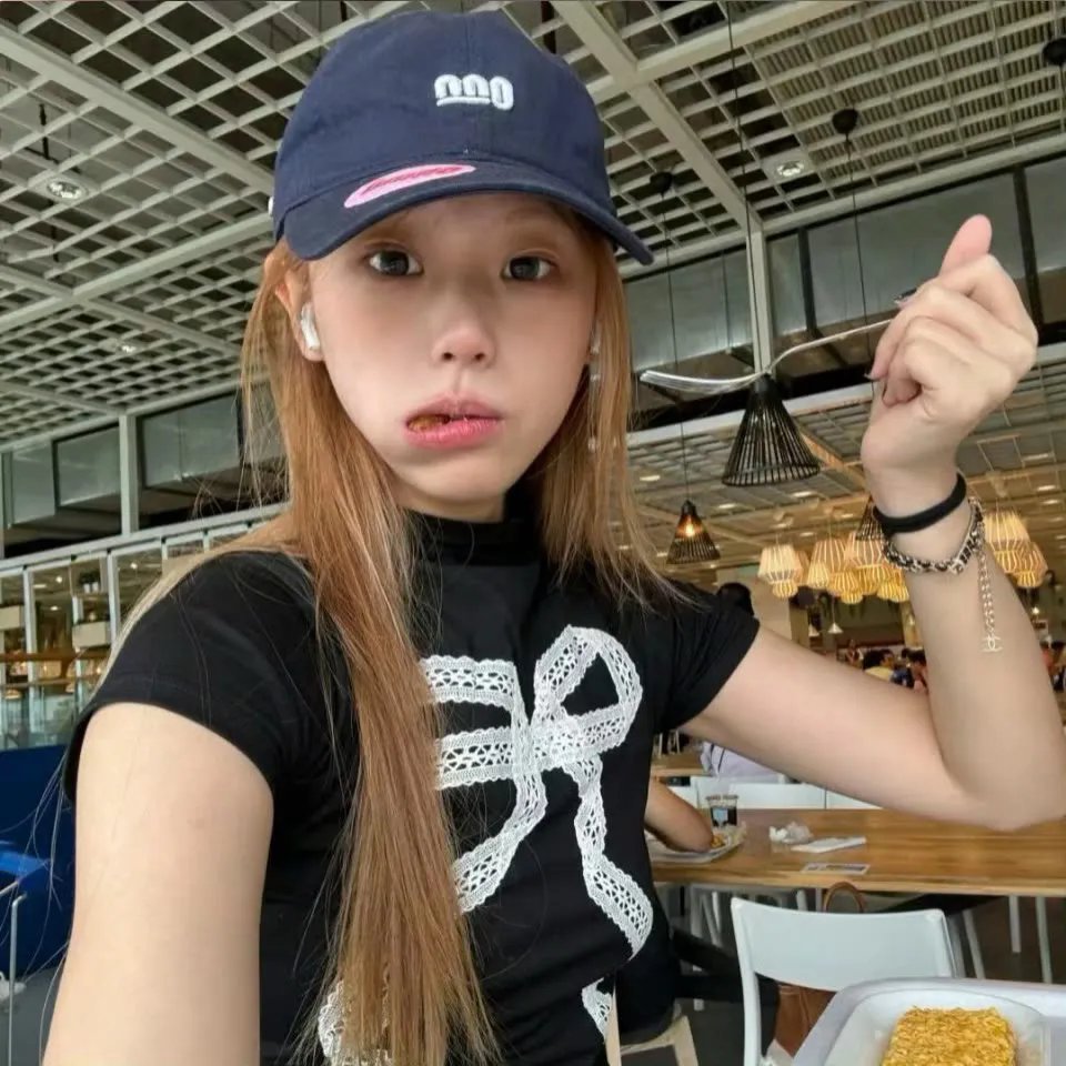 夏绿蒂的网